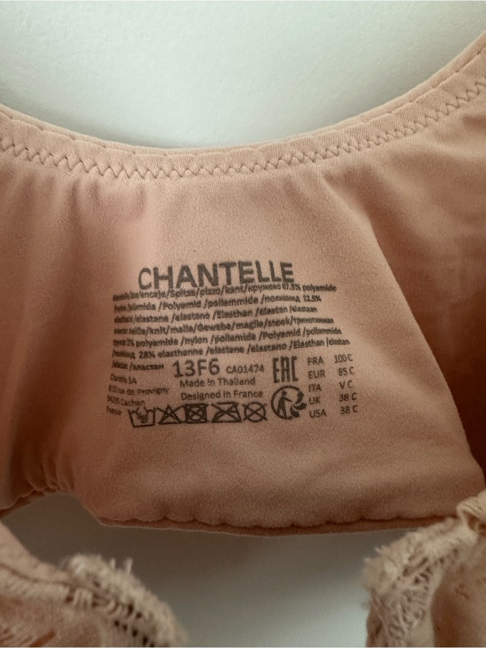 Chantelle Blush Lace Front-Closure Underwire Bra - Size 38 C - Picture 6 of 6